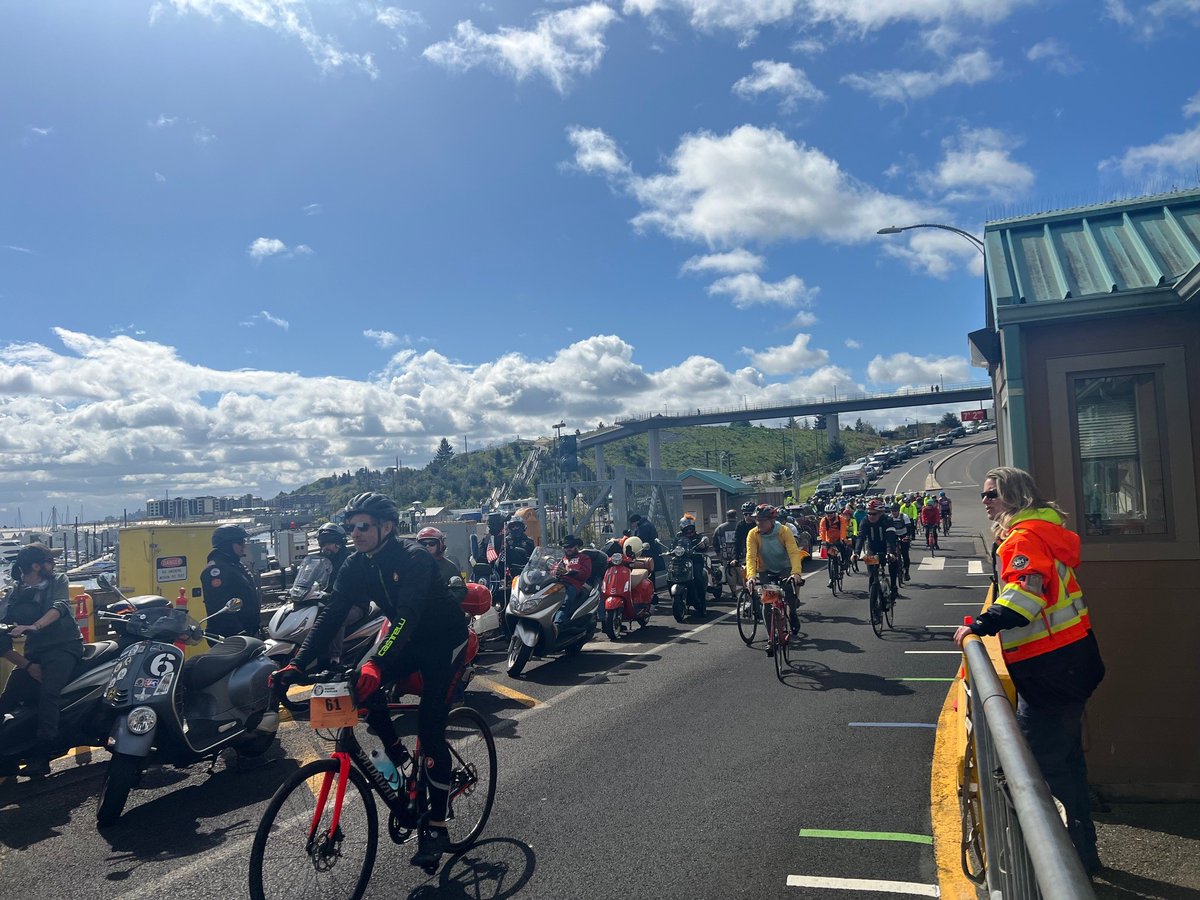 wsferries's tweet photo. If you’re using our Vashon Island routes Sun, 4/13, plan for delays &amp; limited vehicle capacity as 100s of cyclists cross the island for the Ride for Major Taylor on the 915a departure from #PointDefiance and 1240p departure from #Vashon. Consider alternate travel times or routes. https://t.co/oRgqMtlfW3