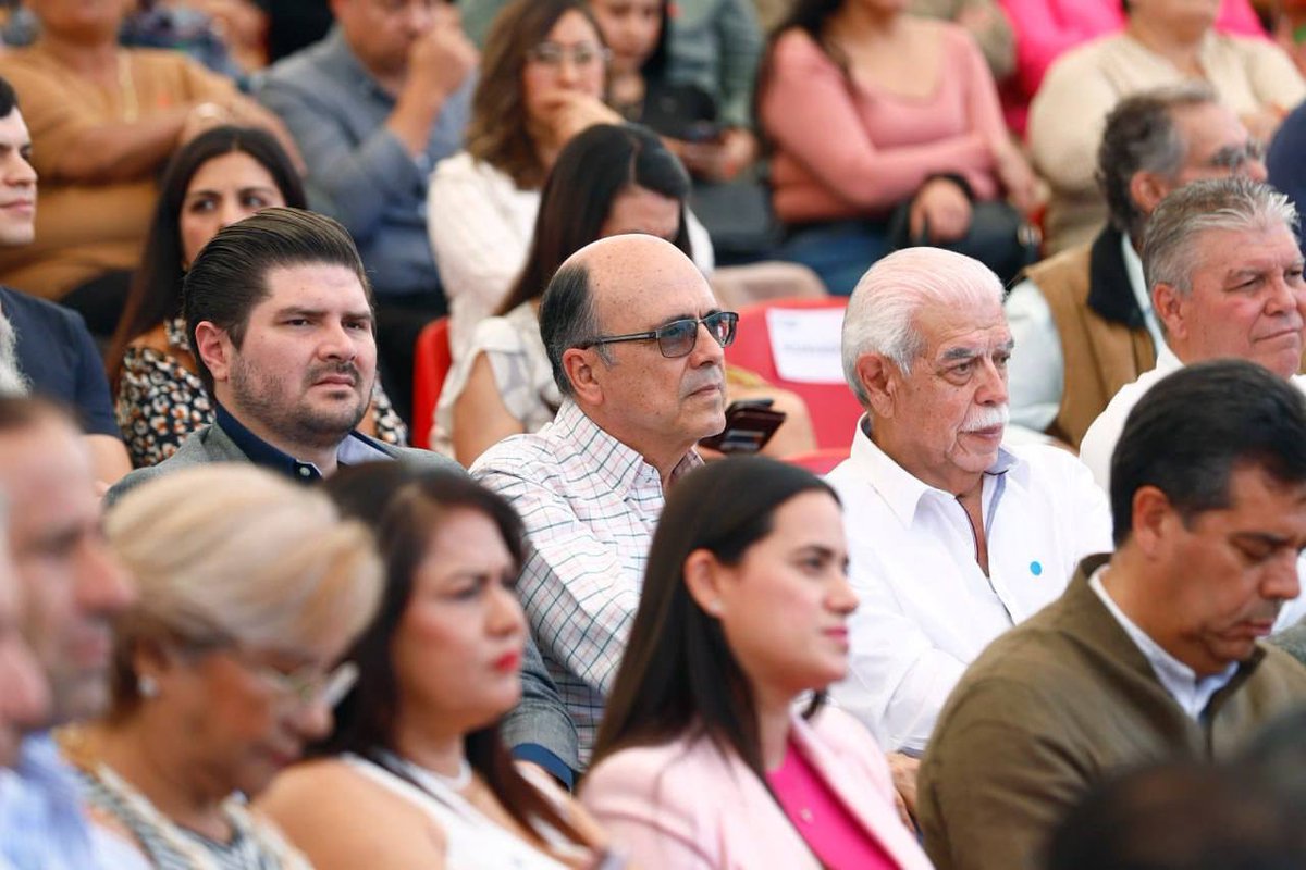 cicej_'s tweet photo. Continuamos con la participación en los consejos de planeación participativa, nuestro Primer Secretario Propietario, Ing. Omar Mora, estuvo presente en  la instalación del Consejo de Planeación Participativa Regional Centro. https://t.co/1YIIAFgBWZ