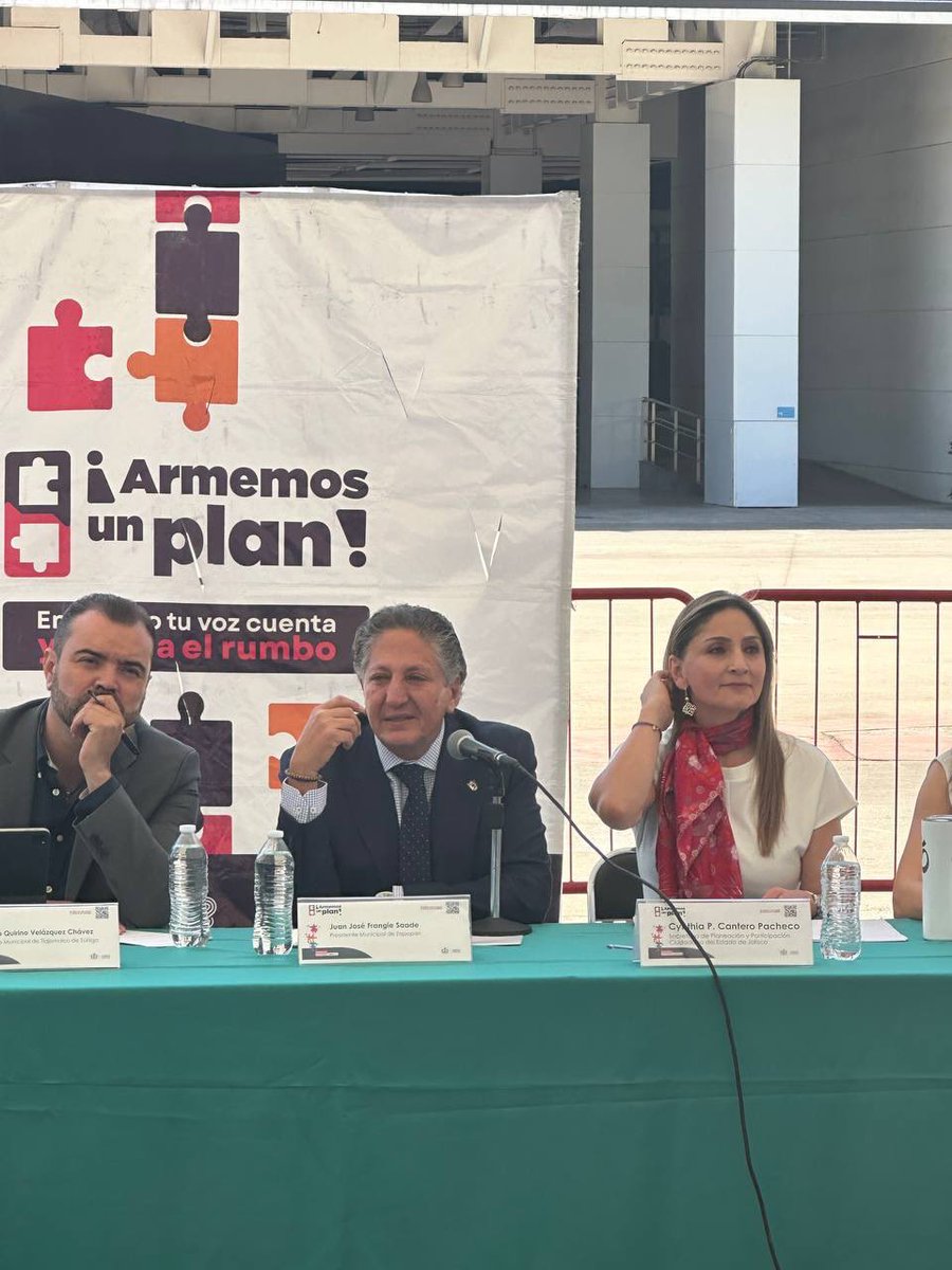 cicej_'s tweet photo. Continuamos con la participación en los consejos de planeación participativa, nuestro Primer Secretario Propietario, Ing. Omar Mora, estuvo presente en  la instalación del Consejo de Planeación Participativa Regional Centro. https://t.co/1YIIAFgBWZ