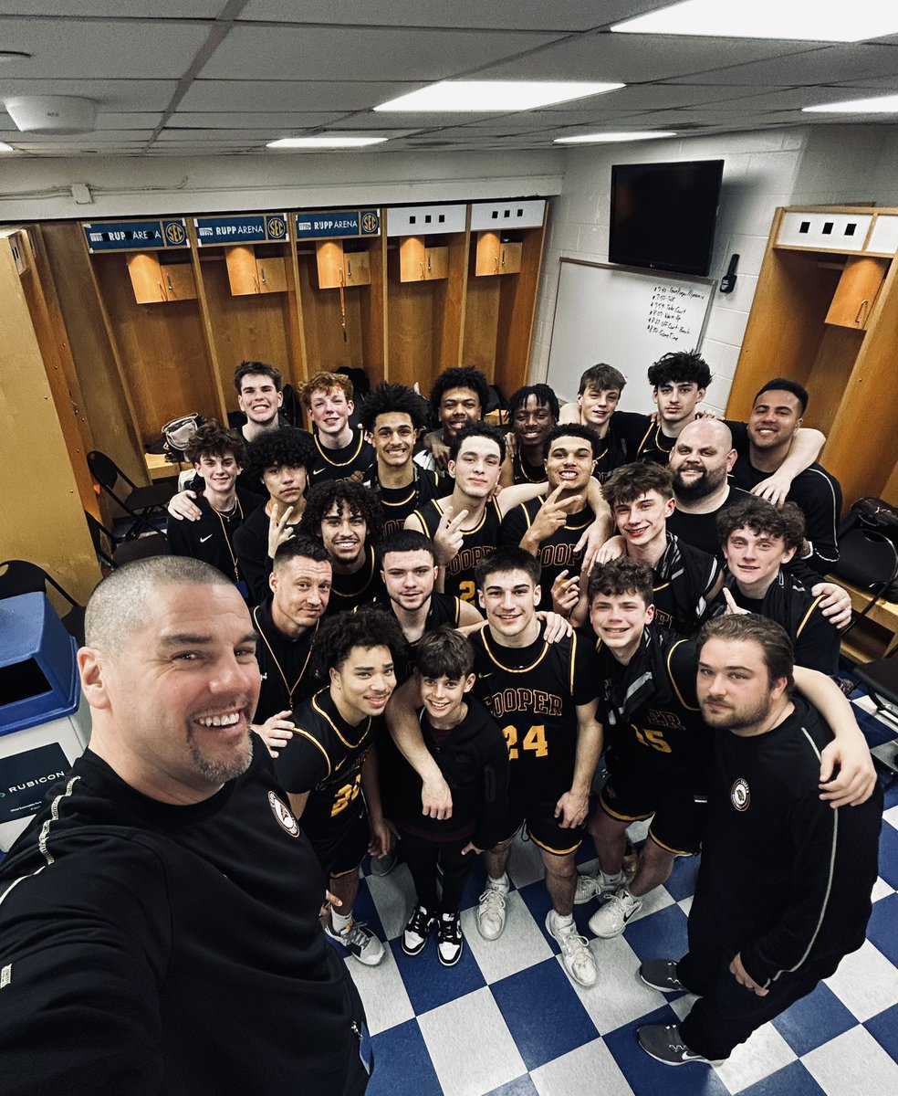 They left their legacy on our program, our school, our community &amp; the entire state as well while IGNORING THE NOISE!
🏀 24-6
🏀 Undefeated in 9th Region
🏀 NKAC D1 Champs
🏀 33rd Dist Champs(3-Peat)
🏀 9th Region Champs
🏀 KHSAA Sweet 16 Quarterfinalists  
🏀 #7 Final Ranking