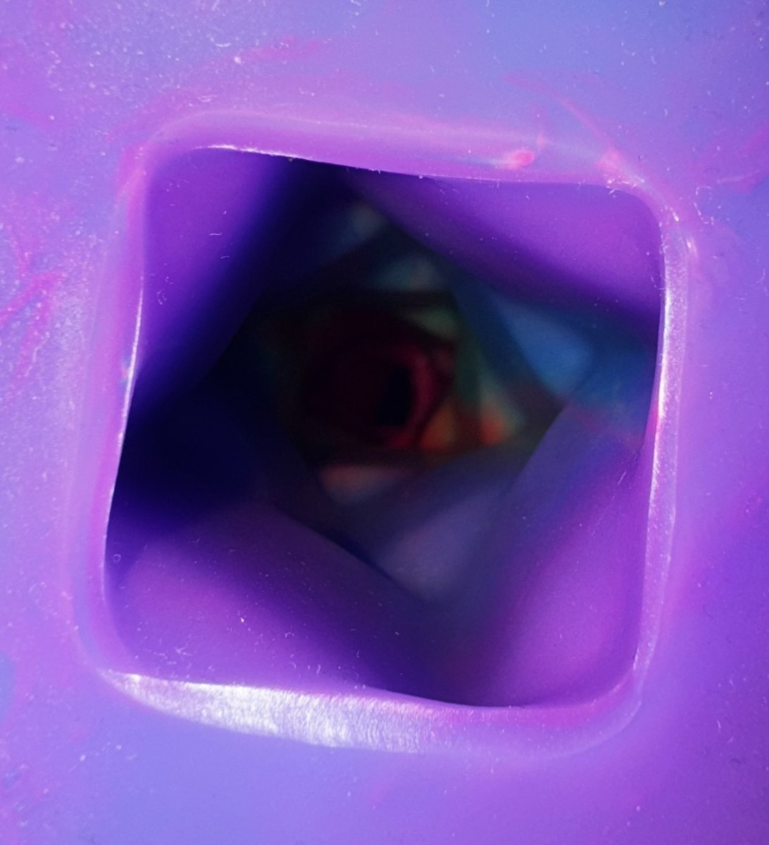 Too pretty to not share this squishy fella ✨

<a href="/bad_dragon/">Bad Dragon</a>