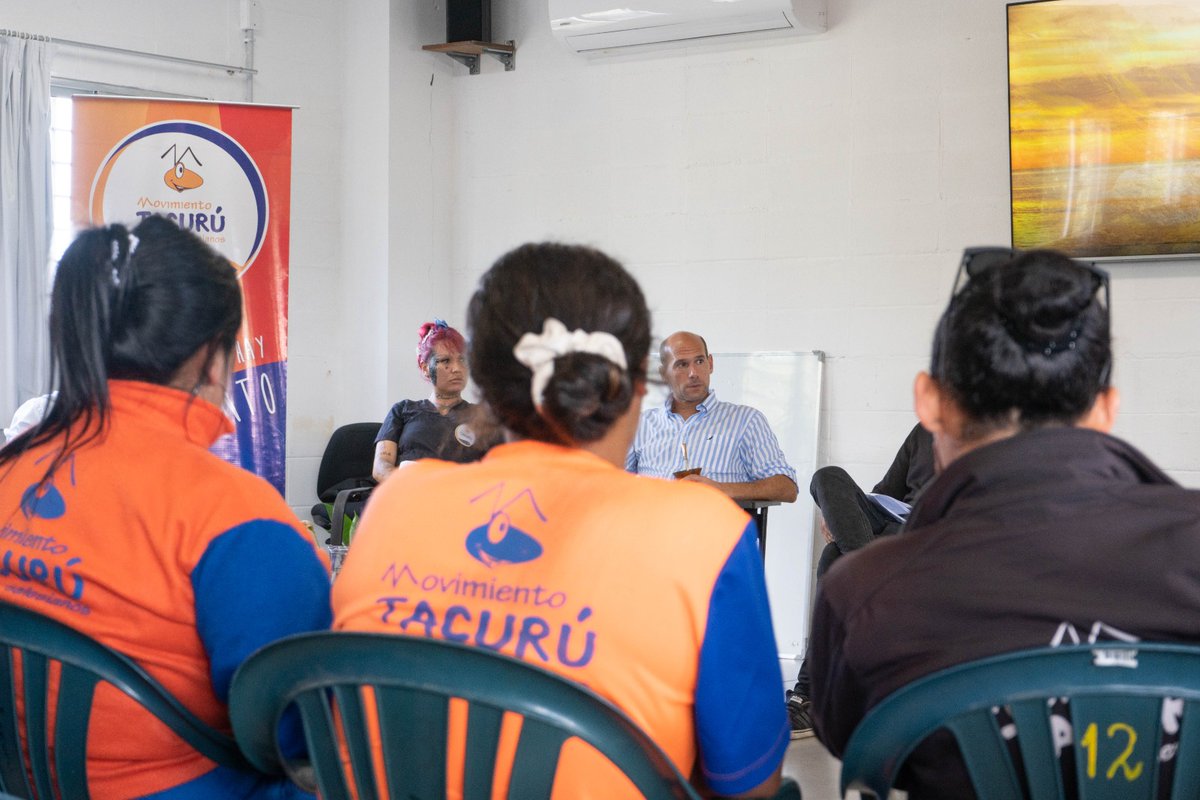 Movimiento Tacurú tweet media