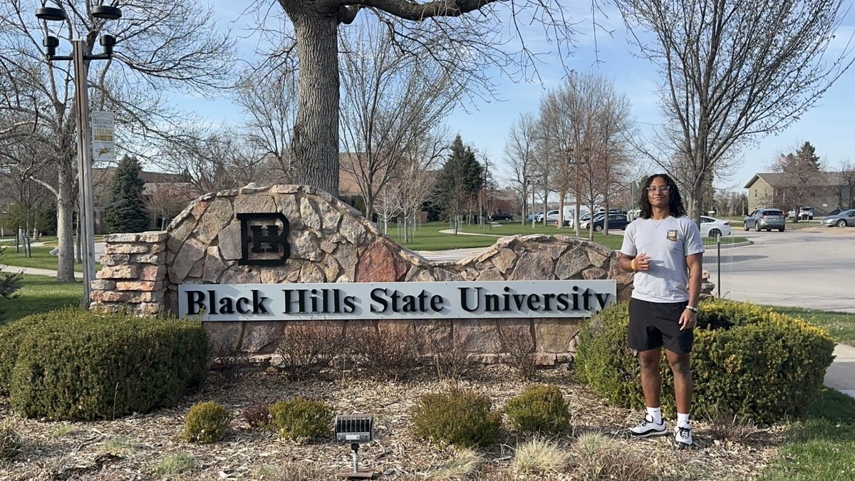 EsaiasPenn's tweet image. Excited to be up at Black Hills State University this weekend! 

#JUCOPRODUCT @CoachPerrone @MyRecruits_ @_Todd_Olson @MaricopaMustang @sweetfeettrain1 @SS_CoachMonson @artichokenation @coachweissusa