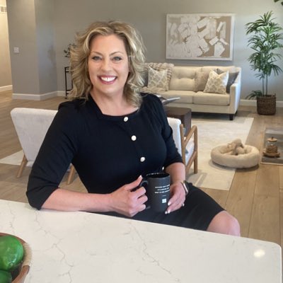 angilaskowski's tweet photo. #NewProfilePic https://t.co/upL8dfCfJQ