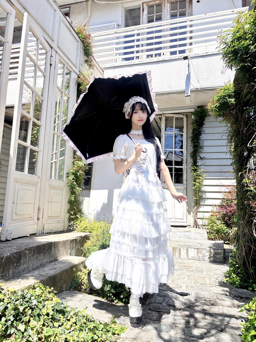 momonamatsumoto's tweet image. おはちわれちゃん🪄･｡･ﾟﾟ･*♡

＃ぽしのおしらせ🎀

ROJITA さんの
『2025 Summer Collection』モデルを務めさせて頂きました💕

去年から引き続きサマーコレクションでみんなに可愛いをお届けできてしあわせです✨

夏もとびきりかわいくすごそうね.⋆𝜗𝜚…