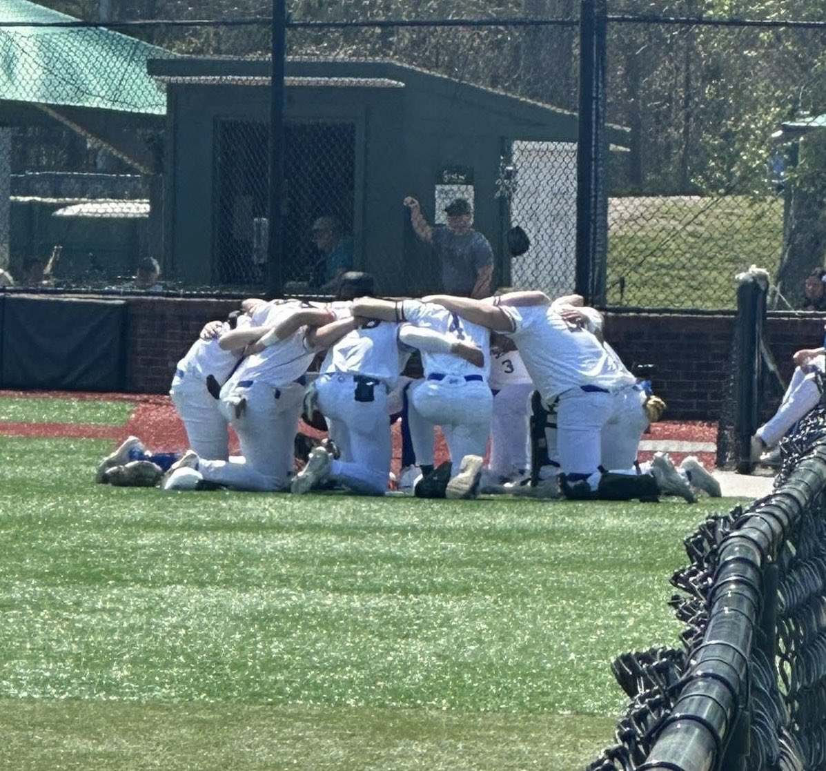 Program Sweep

Varsity 
Olentangy - 3 (5-2, 2-1)
Marysville - 0

WP - Bucci (1-0)
LP - Dempsey

JVA wins 3-1
JVB wins 10-0

<a href="/OHCDBCA/">Central District Baseball Coaches Association</a>