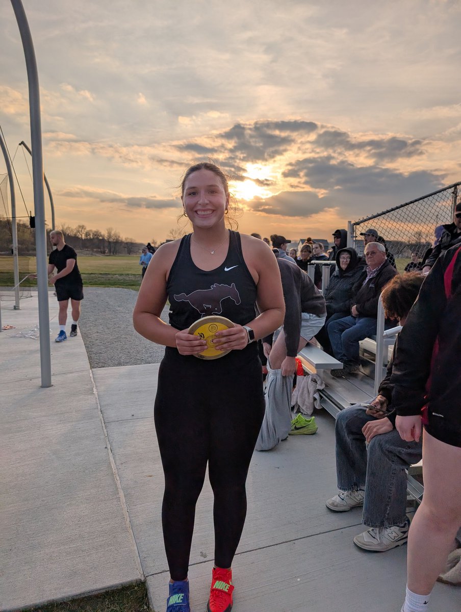 Mount Vernon Girls T&F tweet media