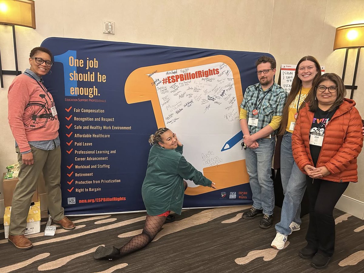 neakckansas's tweet photo. Some of our delegates at the KNEA Representative Assembly this past weekend! #KNEA #neakck #ESPBillofRights #OneJobShouldBeEnough https://t.co/gjUex9qAao