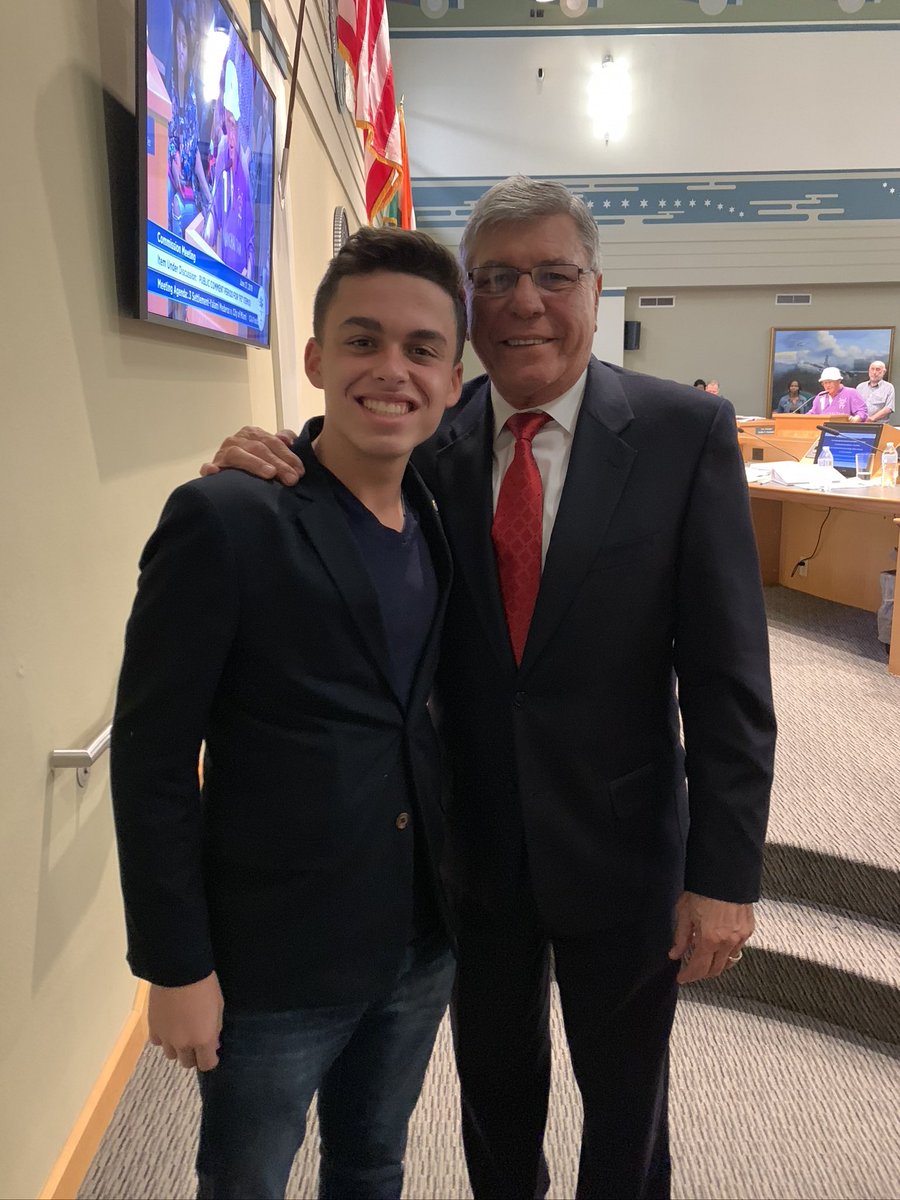 StevenFerreiro's tweet photo. Manolo was more than just someone I knew he was family and another grandfather figure in my life. He was someone who was caring, strong, and loved what he did. https://t.co/okLYEmDyRx