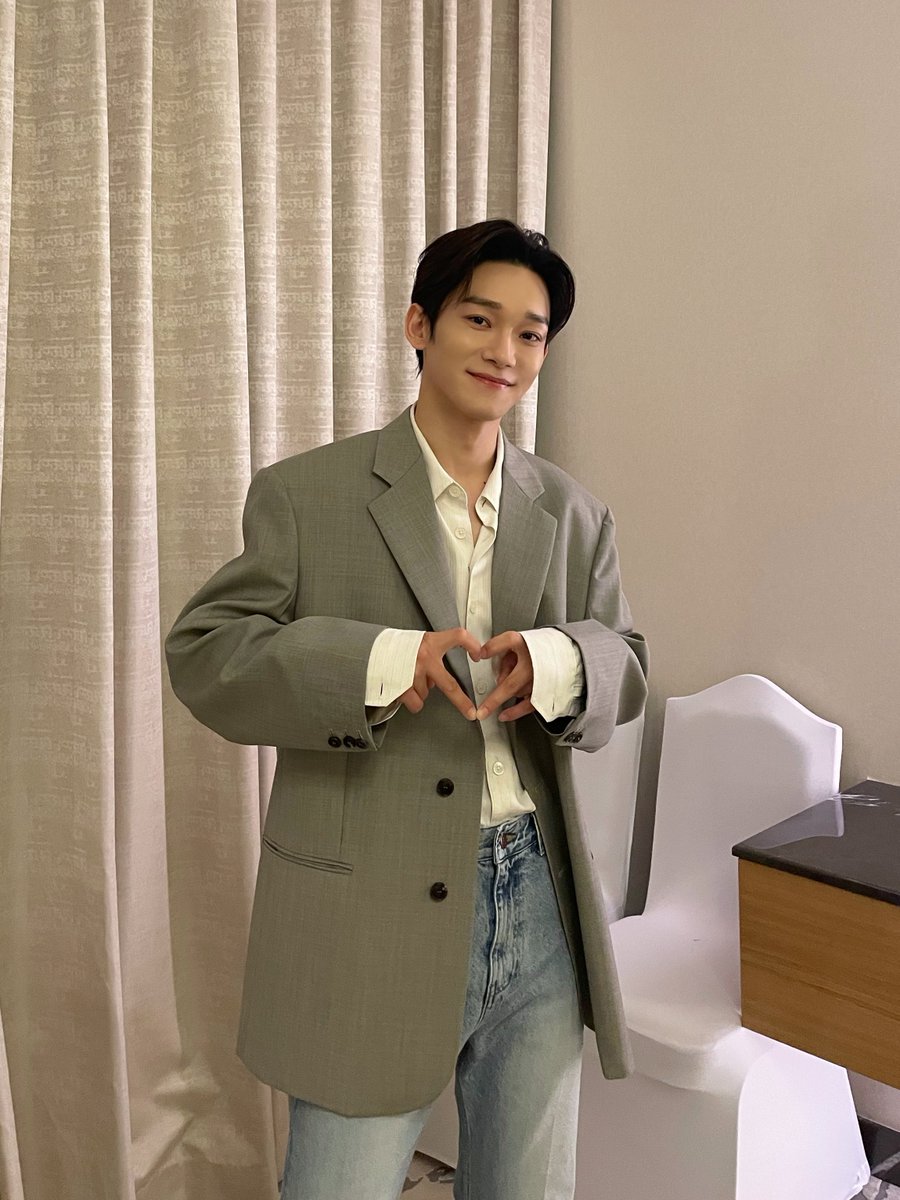 CHEN_official tweet media