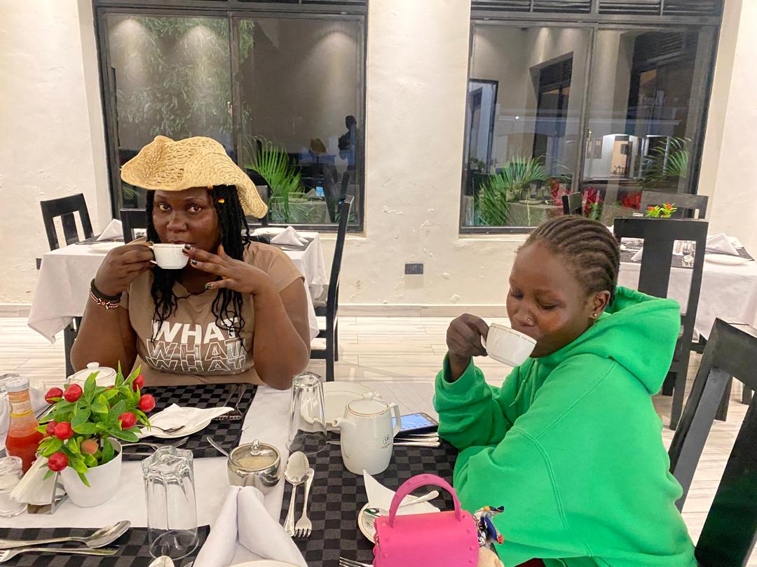 KACOKE MADIT HOTEL tweet media