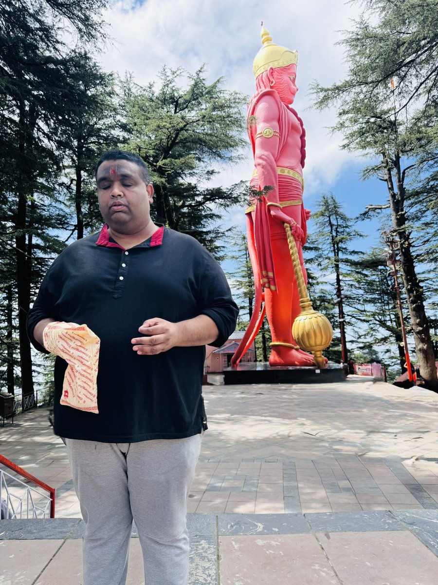 anurag_anand1's tweet image. संकट कटै मिटै सब पीरा।
जो सुमिरै हनुमत बलबीरा।।

हनुमान जन्मोत्सव की हार्दिक शुभकामनाएं।🙏

#HanumanJayanti