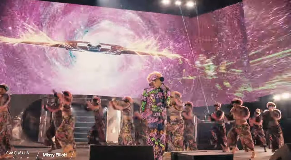 _mamimura_'s tweet image. Missy made me lose control💗
#Coachella2025