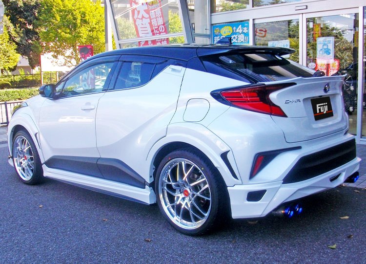 fuji_tire's tweet photo. マイカードレスアップフォトからピックアップ

トヨタ／C-HR
ホイール：TOPY／ドルフレン ゴディオ
カラー：ハイパーシルバー
サイズ：FR:8.5J-20 

#CHR
#TOPY
#ドレスアップフォト

詳細を見る
https://t.co/4BiyPiagYW https://t.co/npknYiqHdr