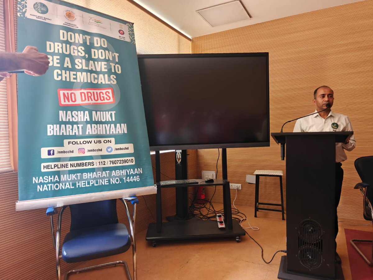 nmbcchd's tweet photo. VADA Club and NSS dept of Post Graduate Government College for Girls, Sector 42, Chandigarh in association with Chandigarh Police Department organised a lecture on Awareness of Nasha Mukt Bharat Abhiyan to students. https://t.co/wMGhUH5aZo