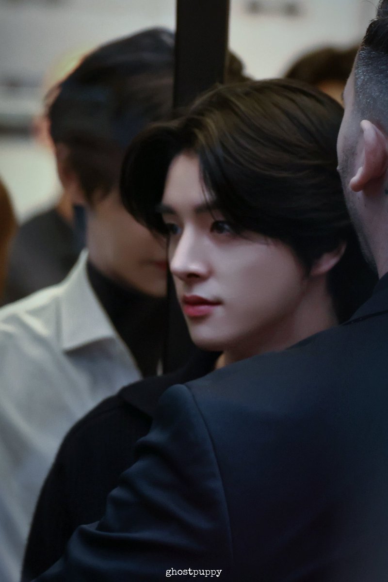 부아앙 tweet media