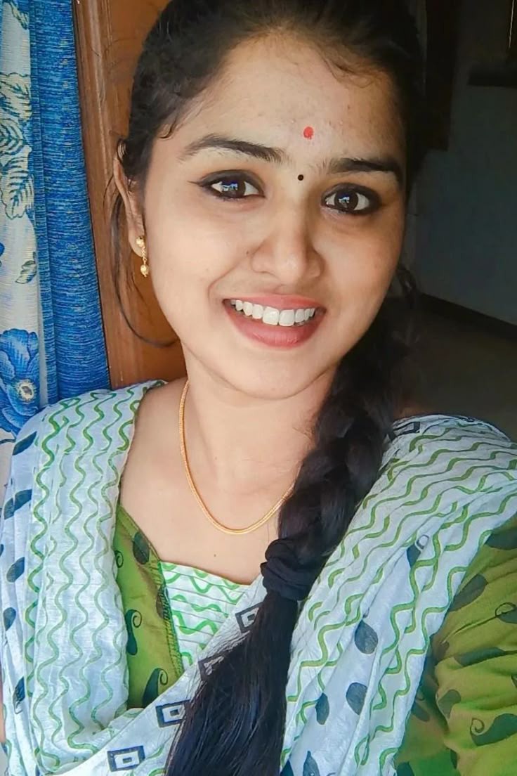 NoseL0ve's tweet photo. Some #RandomPinterestGirls pics https://t.co/iPVLVI4hLe