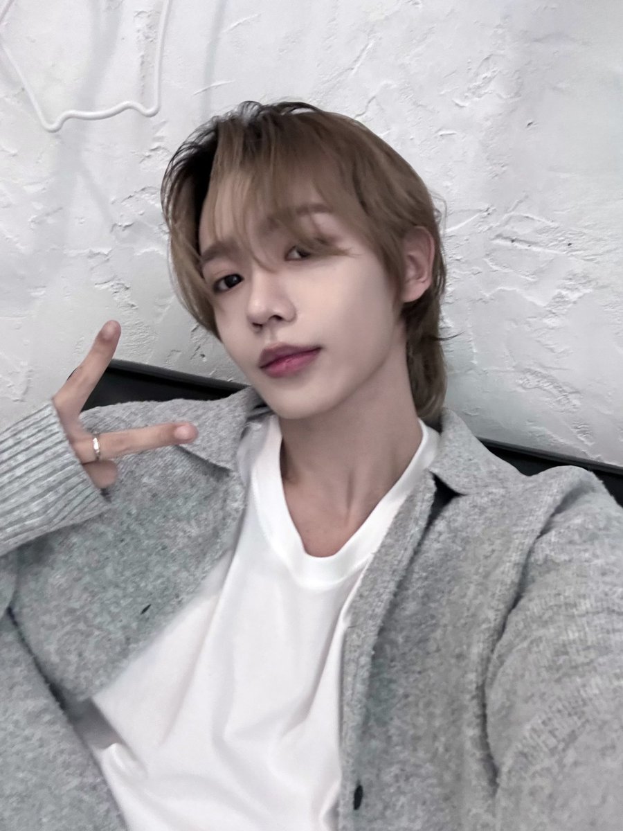 AHOF_official's tweet photo. 🫶역시 웅기💚💚
   
#AHOF #아홉
#SHUAIBO #장슈아이보 https://t.co/aqNm4GxKYr