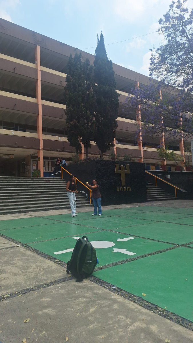Tlallixim's tweet photo. #ts2025dos
Equipo Creadores.
Aprendimos a jugar bádminton, primero lo hicimos de manera empírica y posteriormente nuestros compañeros nos enseñaron un poco de la técnica para el lanzamiento.  🏸 https://t.co/Mq70u83ggM