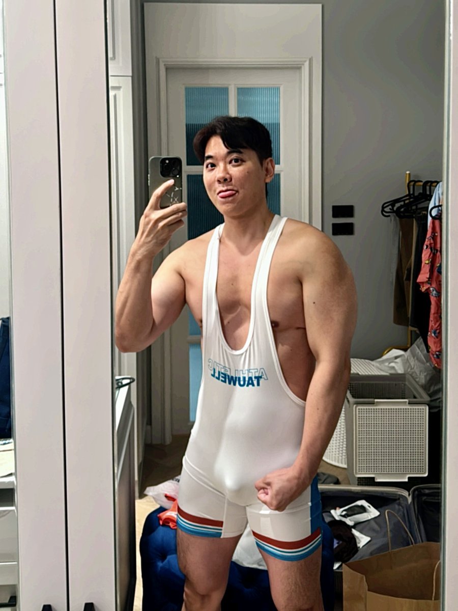 สงกรานต์แต่งตัวแบบนี้ไปเล่นน้ำไหนดี 💦