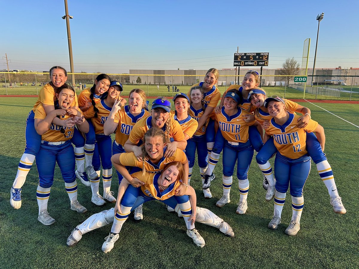 Olathe South Softball (@softball_oshs) on Twitter photo Varsity improved to 4-1 on the season after their sweep of Blue Valley Northwest Friday night. 
Game 1 
       OS: 10 
       BVNW: 0
Game 2 
       OS: 12 
       BVSW: 2
They take the field again Tuesday against Blue Valley at 4:00 & then Lawrence Free State at 6:00 at ODAC. Varsity improved to 4-1 on the season after their sweep of Blue Valley Northwest Friday night. 
Game 1 
       OS: 10 
       BVNW: 0
Game 2 
       OS: 12 
       BVSW: 2
They take the field again Tuesday against Blue Valley at 4:00 & then Lawrence Free State at 6:00 at ODAC.