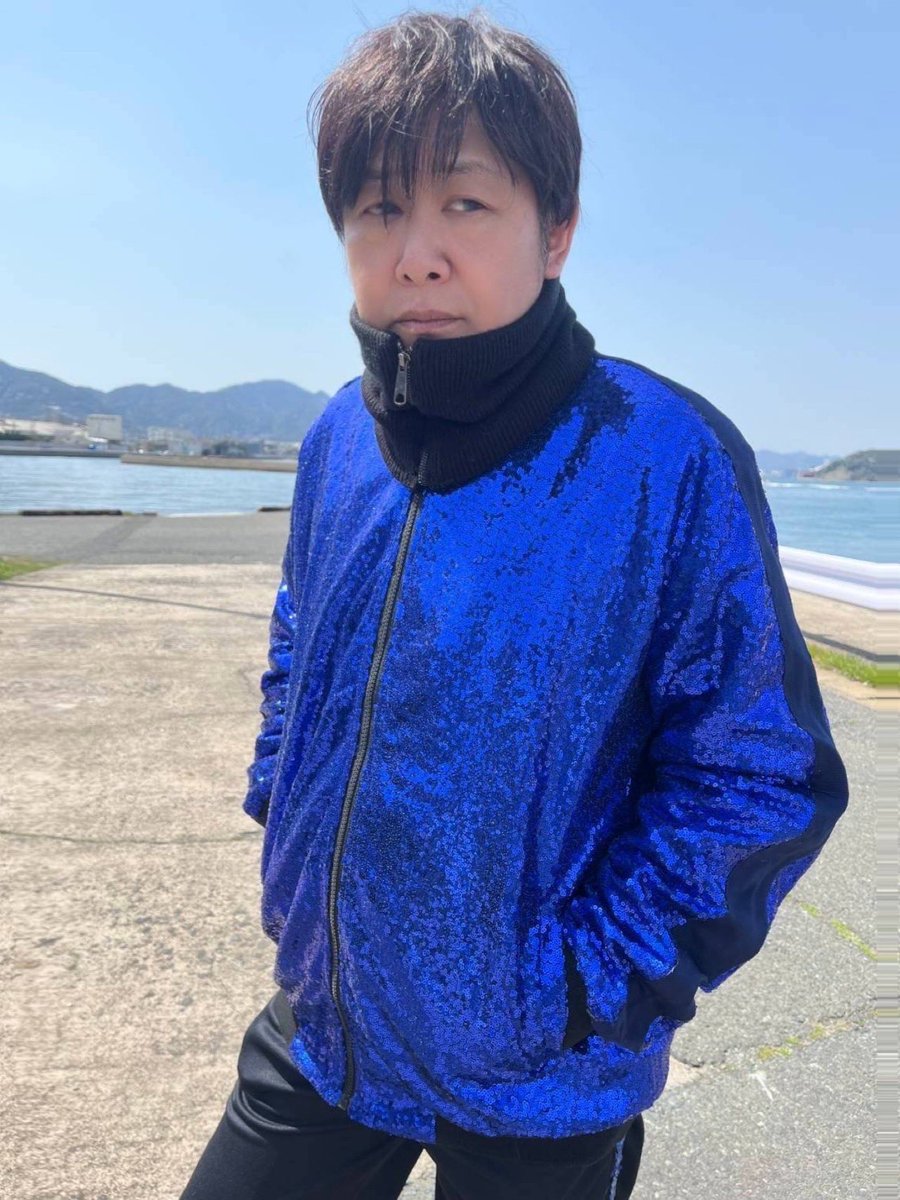 いかれジャージ』って知ってますか？🤔 『青いスパンコール』が沢山