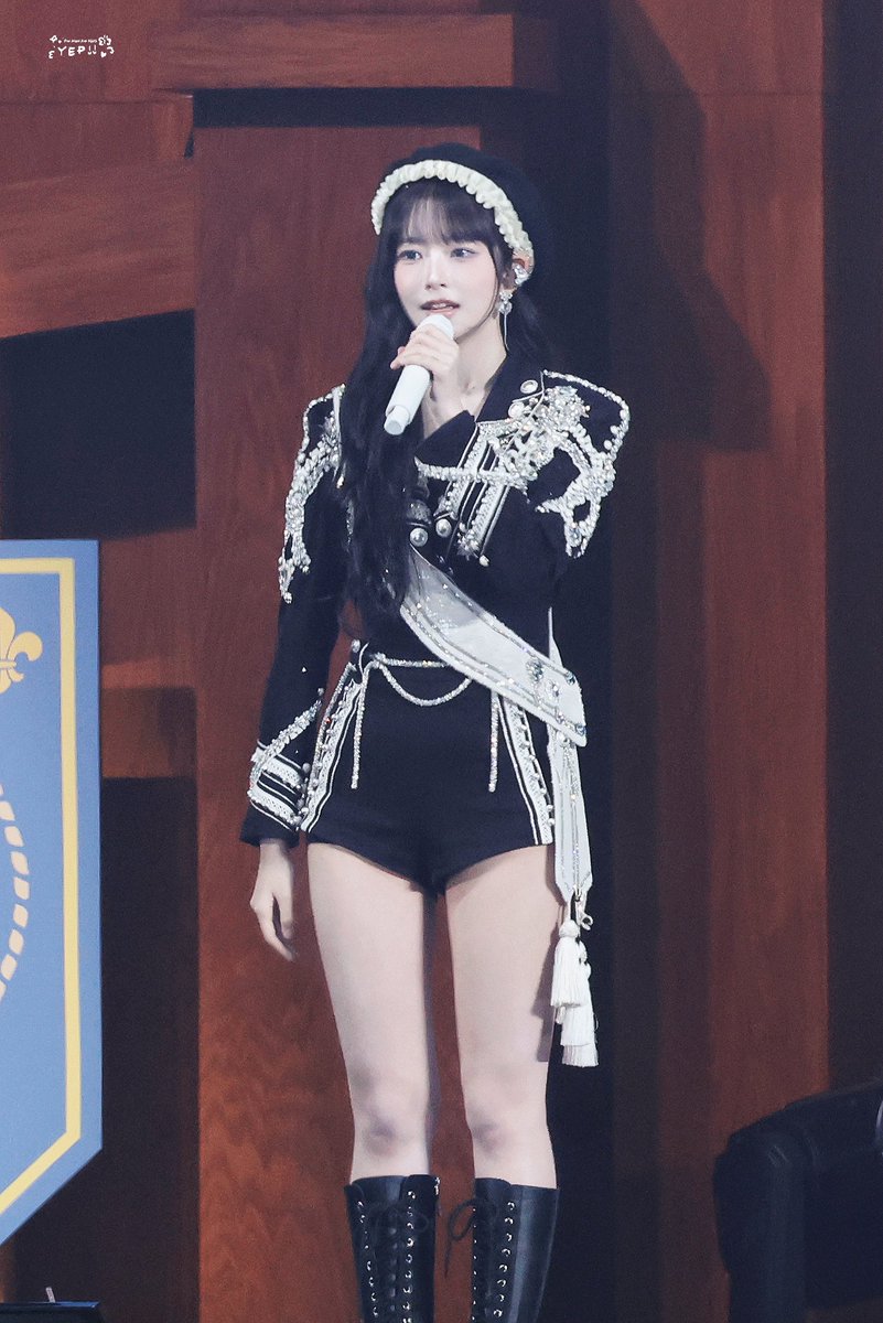 ive レイ　superstar 秋葉原 Amazon.co.jp: IVE 韓国ライブ限定トレカ superstar starship レイ ①