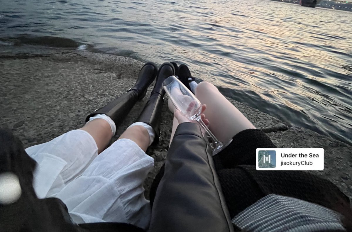 4월은 카페맛집보다도.. 냅다 와인 한 병 사서 한강 가야하는 달이라고 국가적 차원에서 홍보가 필요하다