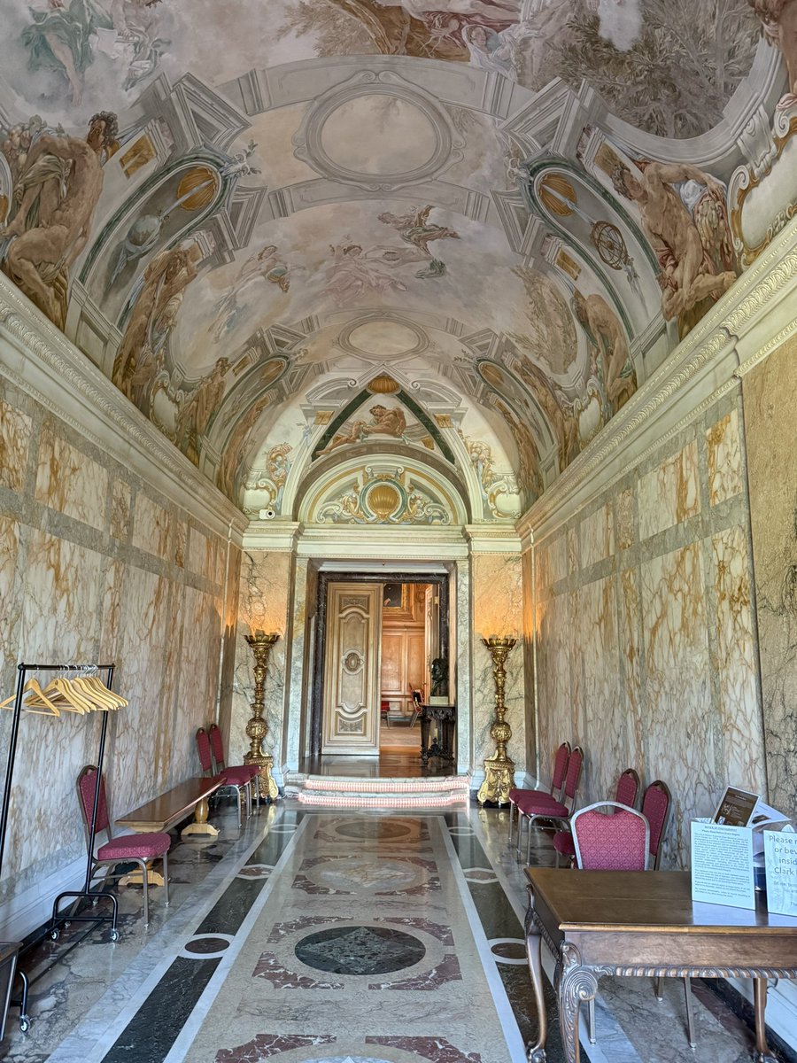 histarch's tweet image. learned a lot today at the conference on Early Global Caribbean / Materialities, organized by the UCLA center of the 17th and 18th centuries.
The venue was simply overwhelming: the UCLA William Andrews Clark Memorial Library.