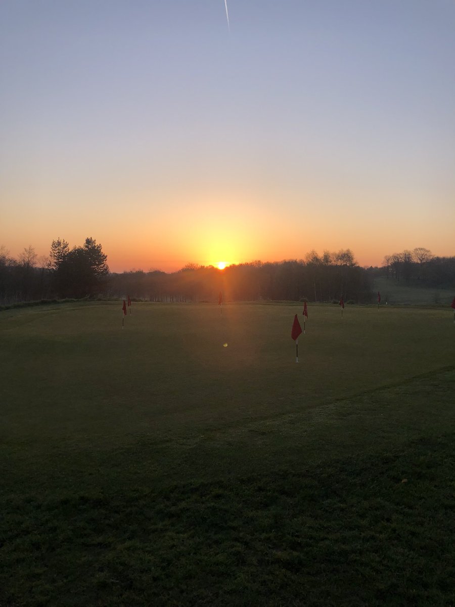 Going to be a beautiful day for golf #cookridgehall
