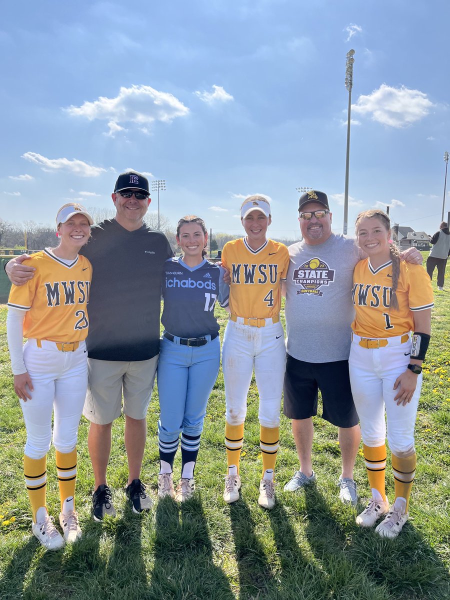 Papillion-LaVista Monarch Softball (@papiosoftball) on Twitter photo Fortunate to watch these 4 today! All State Champions but more importantly all great kids <a href="/HoelscherJenna/">Jenna Hoelscher</a> <a href="/Mobyrd2/">Morgan Byrd</a> <a href="/jimvoisin25/">Jim Voisin</a> <a href="/KayleeWagner17/">Kaylee Wagner</a> #dbd #WeArePLV Fortunate to watch these 4 today! All State Champions but more importantly all great kids <a href="/HoelscherJenna/">Jenna Hoelscher</a> <a href="/Mobyrd2/">Morgan Byrd</a> <a href="/jimvoisin25/">Jim Voisin</a> <a href="/KayleeWagner17/">Kaylee Wagner</a> #dbd #WeArePLV