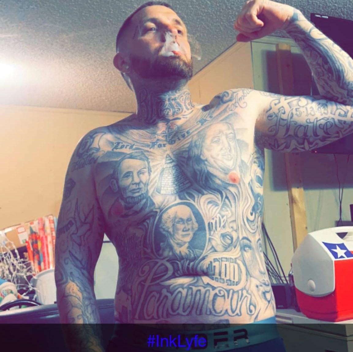 JK has pretty much every denomination of American paper currency tattooed on his chest? 🤦🏻‍♀️ #LoveAfterLockup