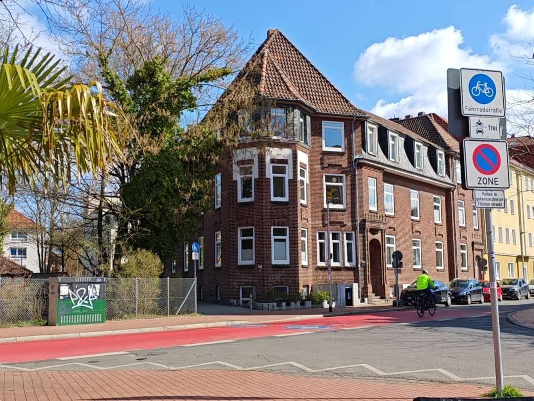 老鼠爱打洞 tweet media