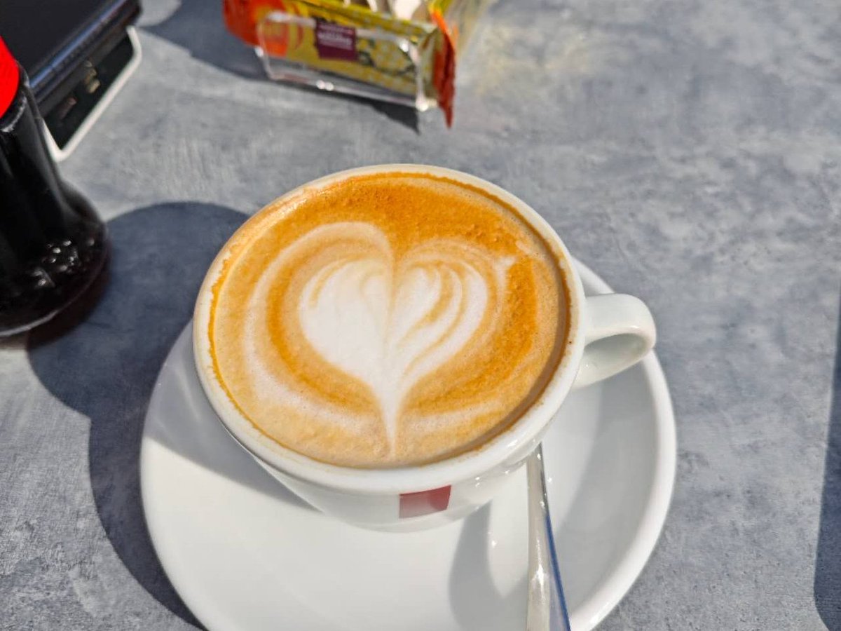 老鼠爱打洞 tweet media