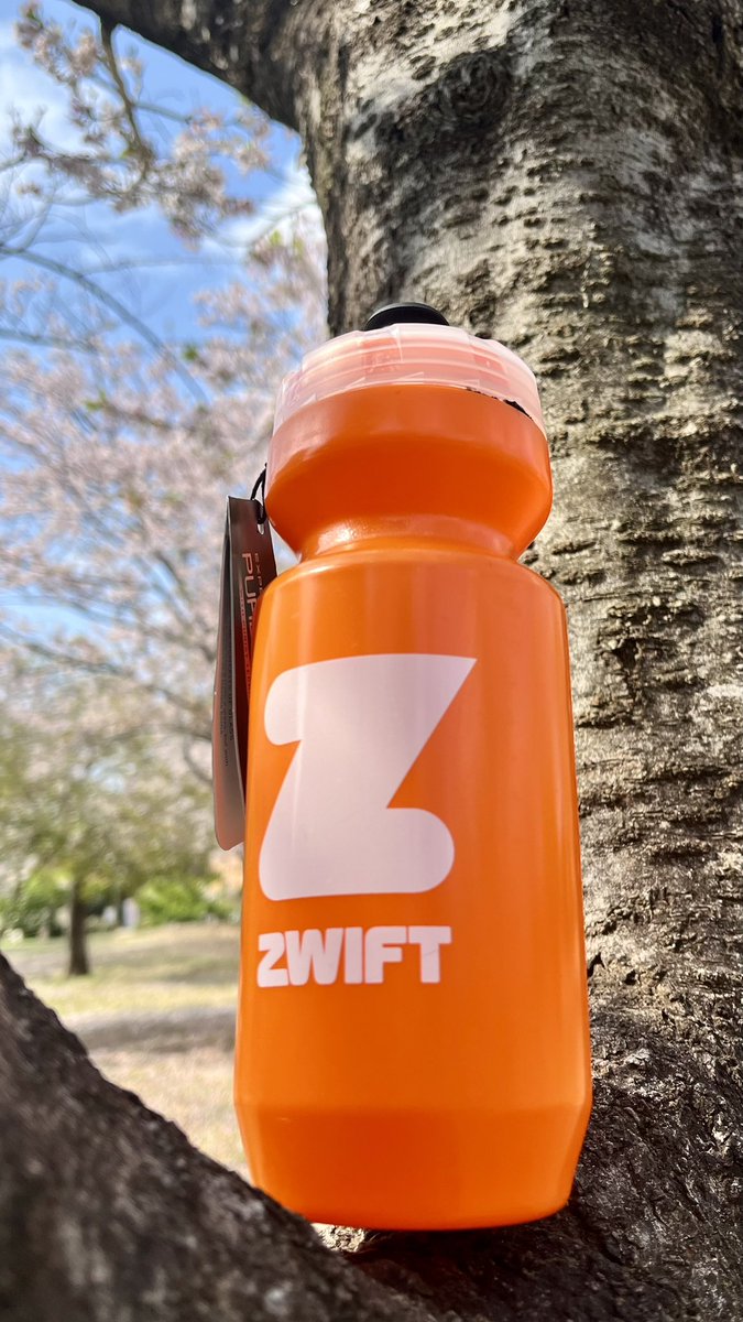 yagcchi's tweet photo. ふくしま復興サイクルVRのZwiftオリジナルボトル届きました！ありがとうございます！大切に使います🐐

 #ふくしま復興サイクルVRシリーズ #zwift #ズイフト #ツールドかつらお #かわうち高塚高原ヒルクライム #そうまエンデューロ #ツールドふくしま #福島県 #福島復興 https://t.co/JV9YDu2Eoc