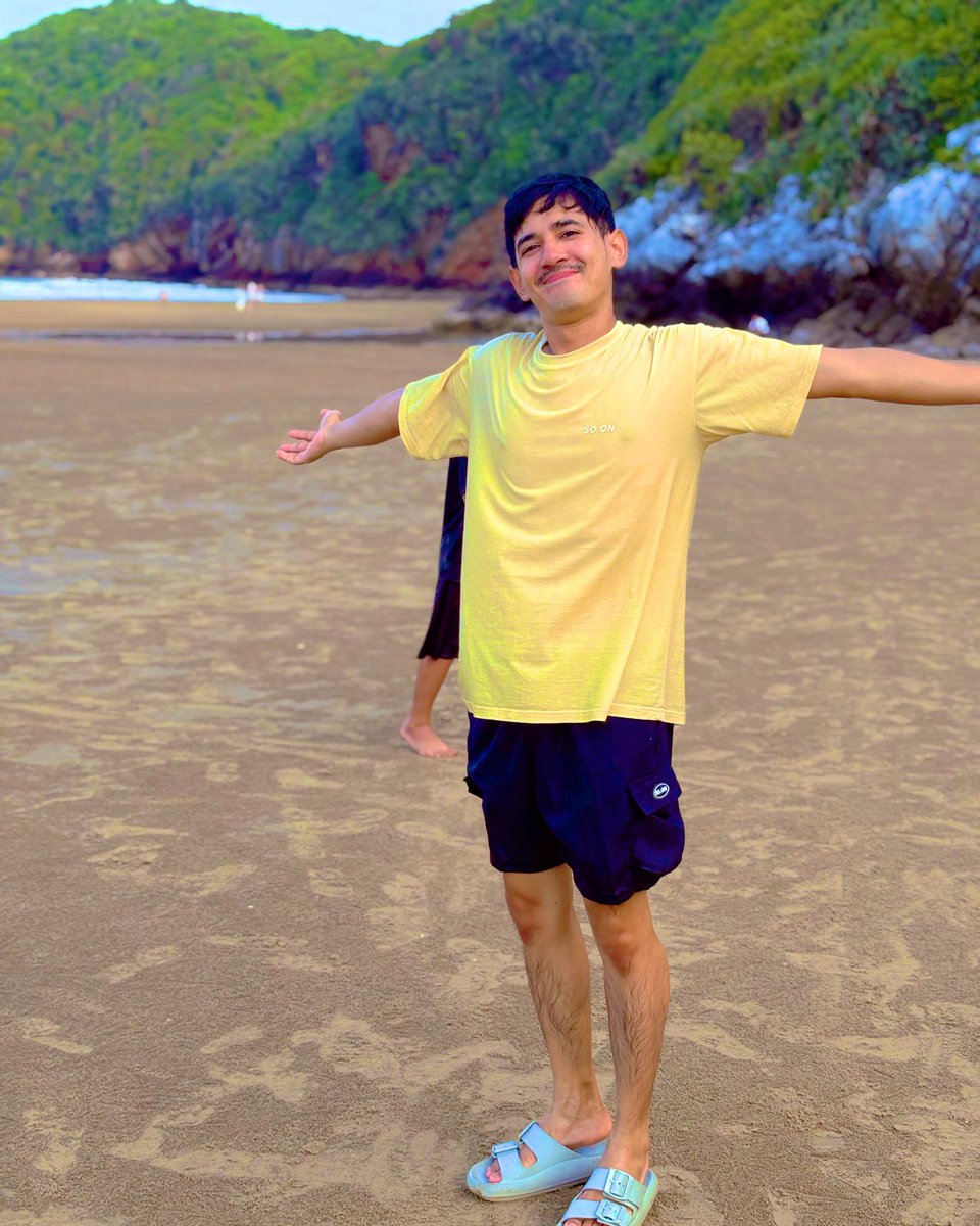adybai50's tweet photo. #เขากะโหลก #ประจวบคีรีขันธ์  #หัวหิน #ทะเล https://t.co/xKmgGz24sU