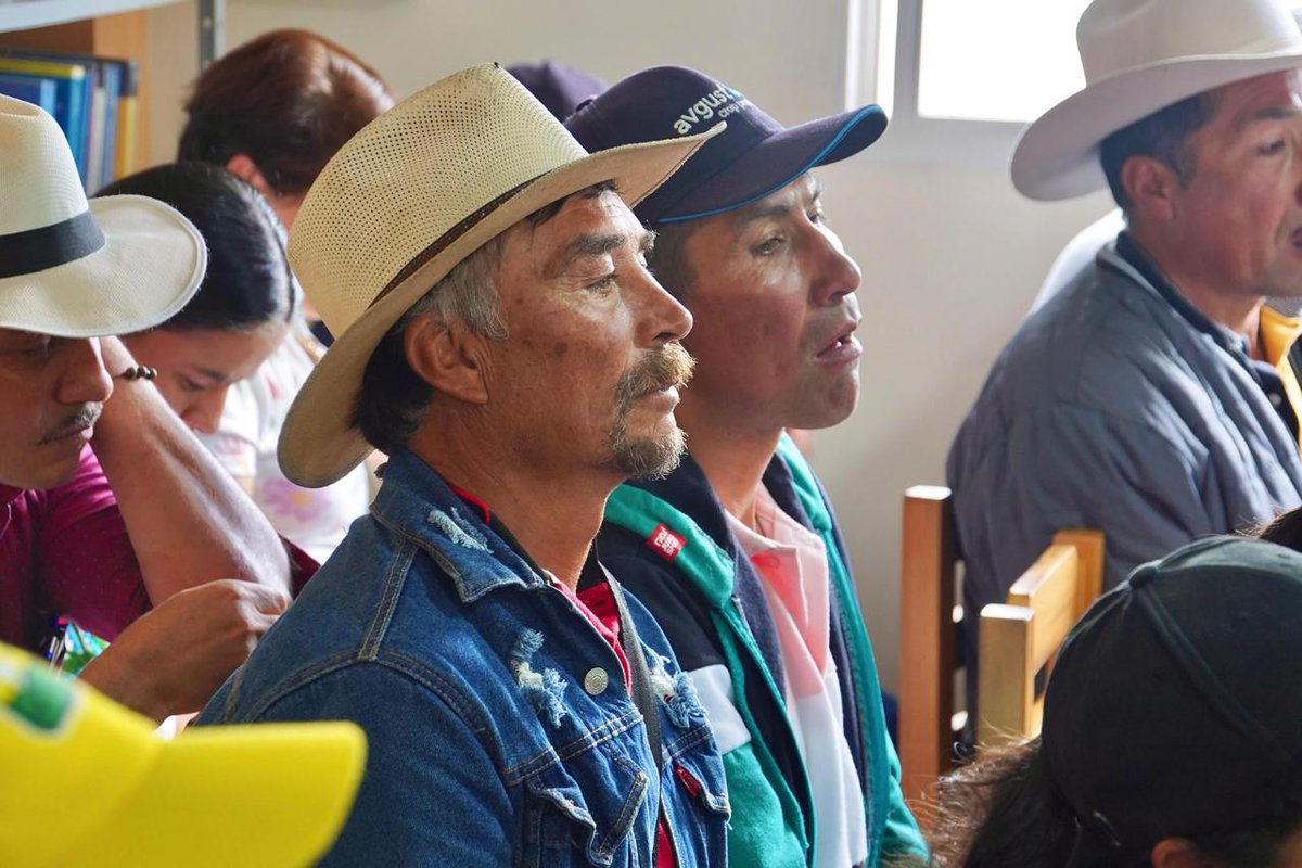 tatianaroaa's tweet photo. Seguimos en #Guaca, Santander, atendiendo los compromisos adquiridos en el paro campesino paramero de octubre de 2024
@MinAgricultura @MinAmbienteCo @UPRAColombia @igacColombia @AgenciaTierras trabajamos juntos para conciliar #justiciaambiental y #derechoscampesinos https://t.co/5yAcqQIRLN