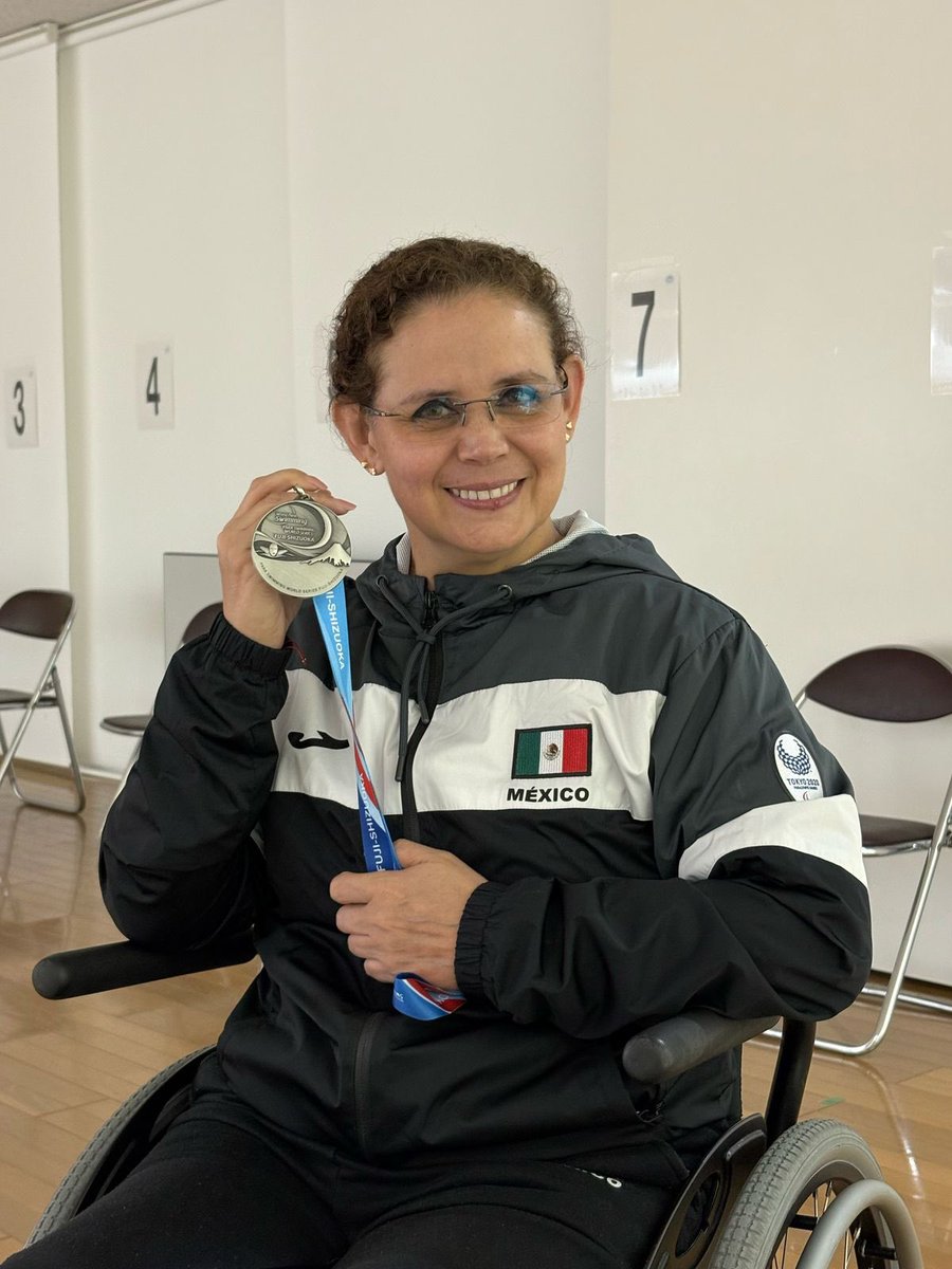 atletasmx tweet media