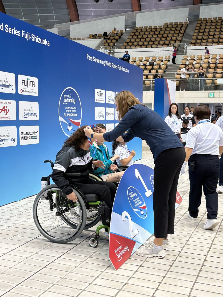 atletasmx tweet media