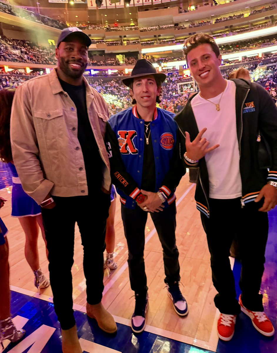 seanstellato's tweet image. Great night in New York with Stellato Sports @tommydevito007 @C_Manhertz thanks for the hospitality @nyknicks &amp;amp; love @Jumpman23 @TheGarden 

#StellatoSports #Blessed #NoBackingDown #Marvel