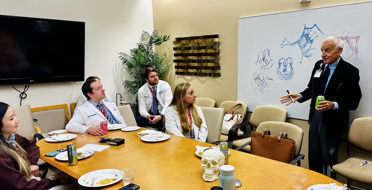 wenyalindabi's tweet image. Honored to visit @UCINeurosurgery and see the vibrant culture led by Dr. Frank Hsu, the family comraderie of the residents, and especially humbled by Dr. Dennis Malkasian’s drawing of relevant brainstem anatomy for a case shown to him for first time. Learning never ends.…
