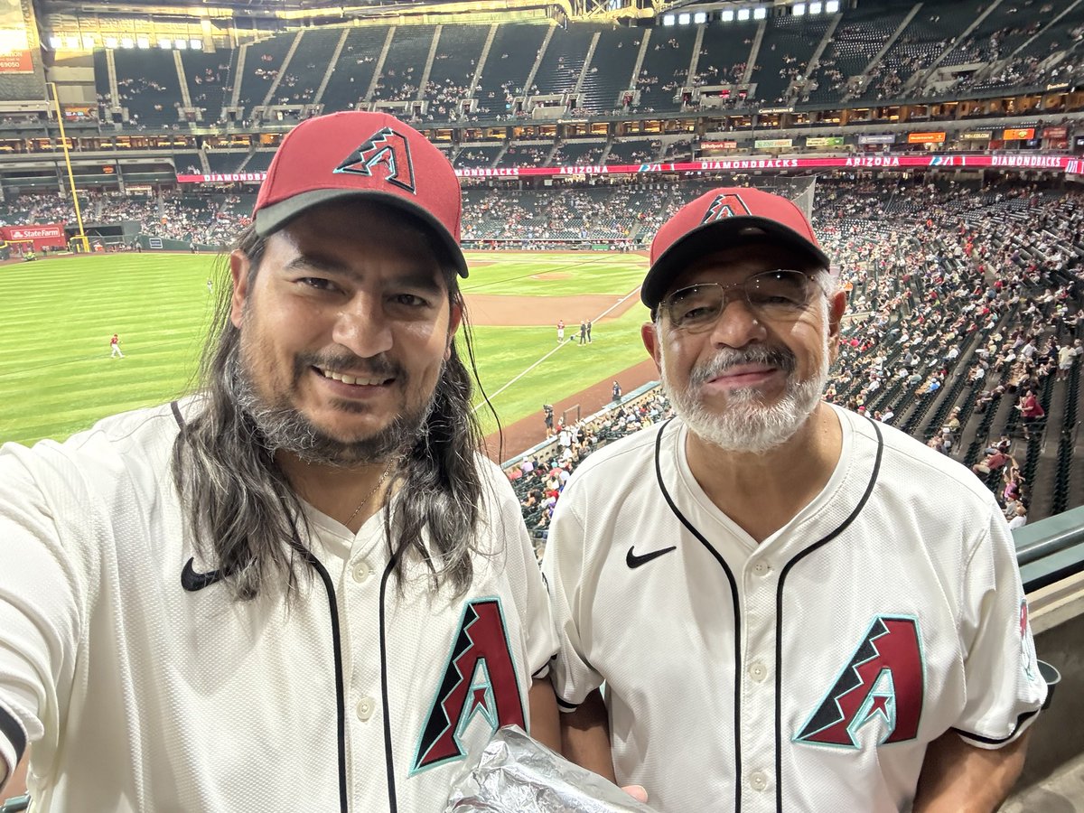 AZPremierGK's tweet photo. Let’s go Dbacks! Friday night at the ballpark with my dad!!
#Dbacks #whatafan https://t.co/IqmELWi7wF