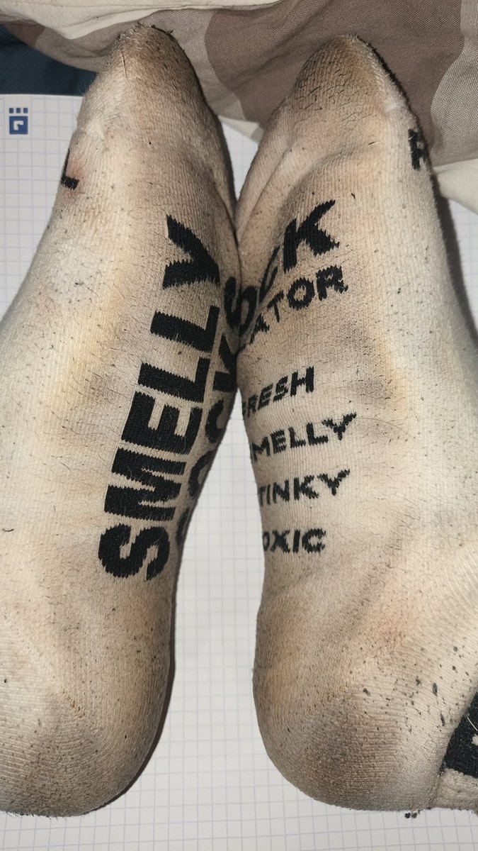 sock addict tweet media
