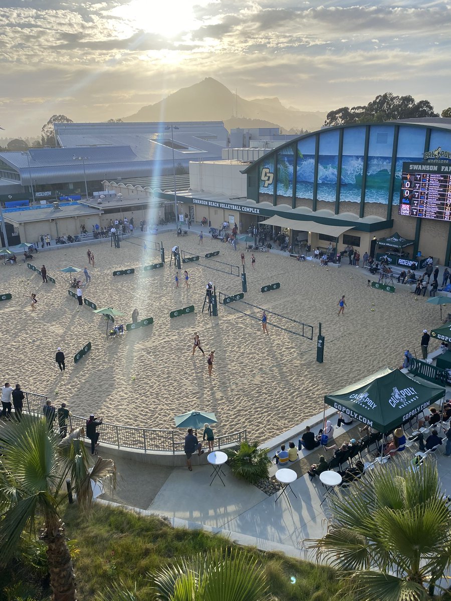 SloMike9's tweet photo. What a venue for college beach volleyball @calpolybeach @uclabeachvb https://t.co/uu8Av7awTt