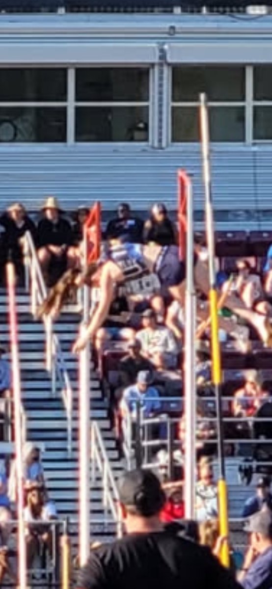 LSW Girls T&F/XC tweet media