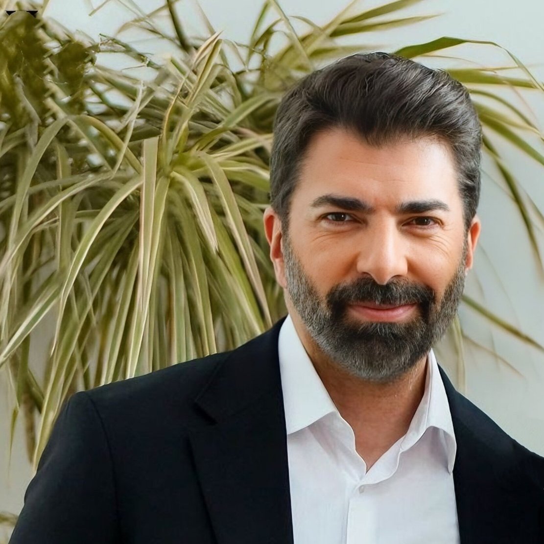 her gülümsediğinde güneş ışığını kalbimde hissediyorum

Orhun #Orhun
CenkTorun #CenkTorun