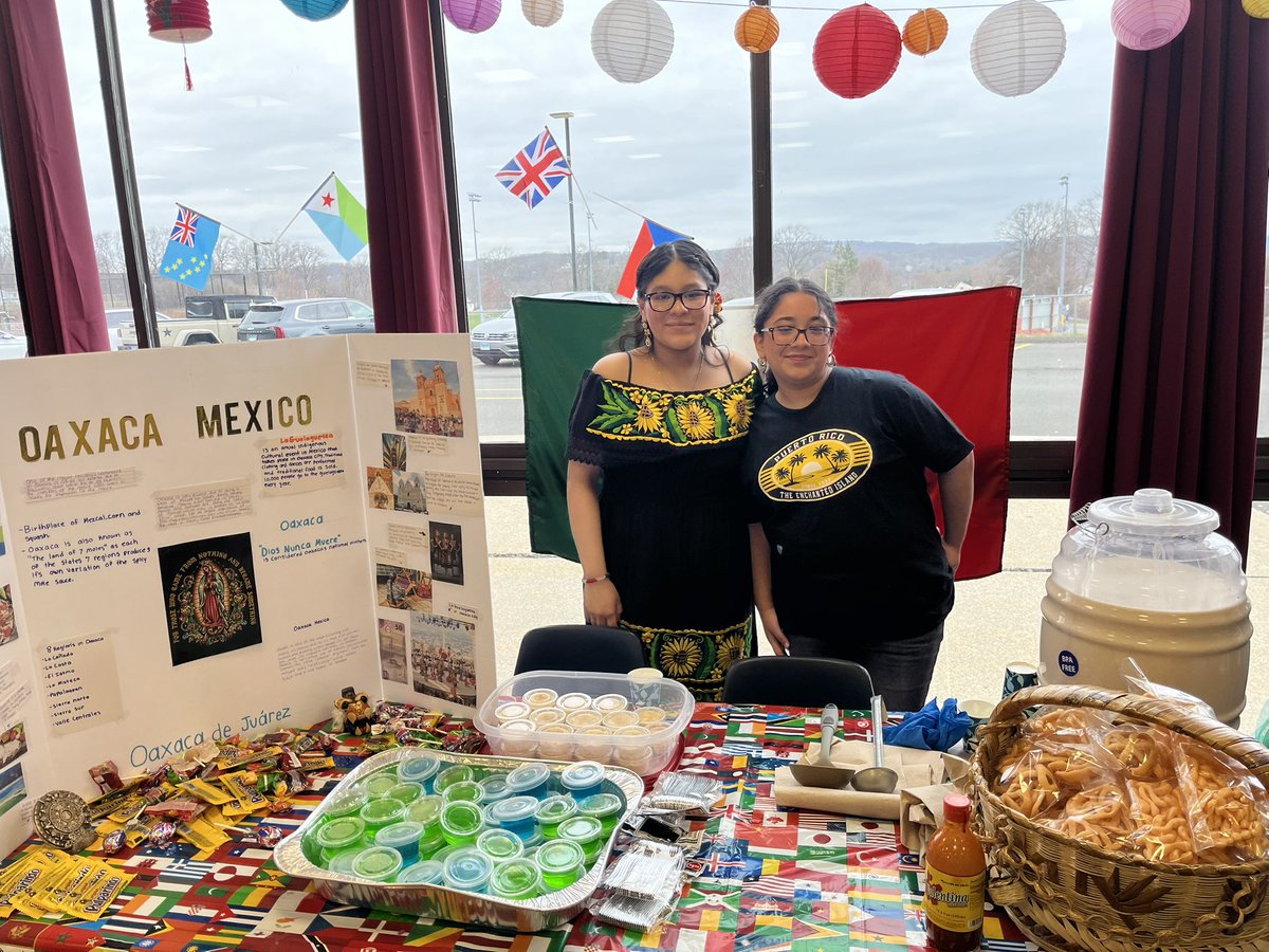 BCHS WORLDLANG tweet media