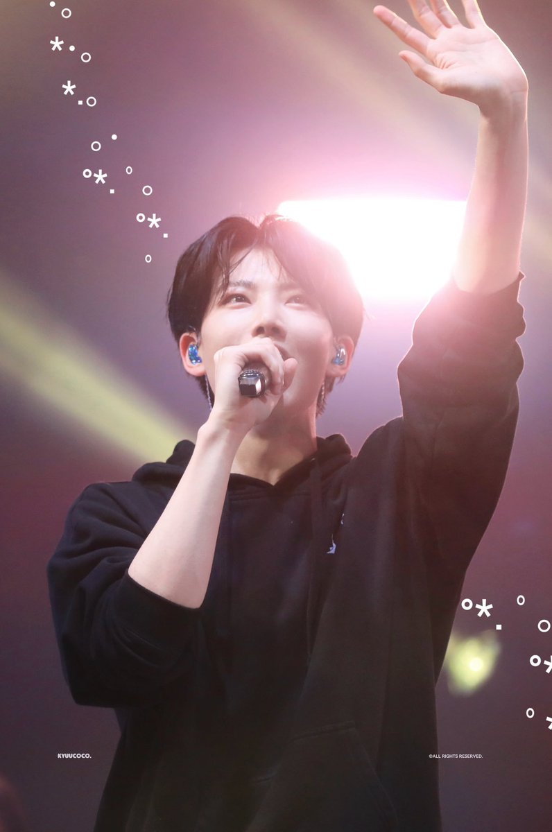 ･ ｡
    ∴｡　
　･ﾟ*｡. 
　　･ *ﾟ
　 ･ ﾟ*
     ･｡     
   *･｡
      *.｡ 
           ｡･
              °*. ﾟ｡
                      °*.
                      ﾟ*.
                 ｡｡ ･
             ｡ ･ﾟ
       ｡°*.
   ｡*･｡