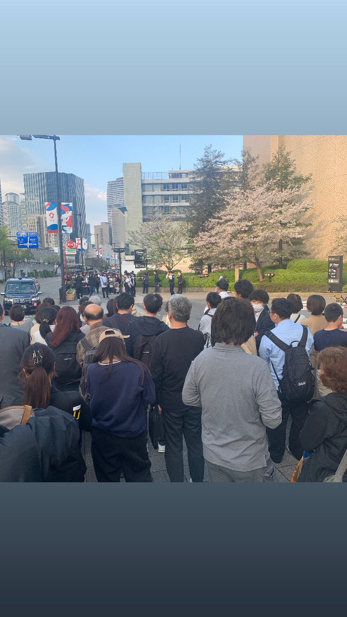 みなさんはポーセリンアートってご存知ですか？磁器（ポーセリン）に絵付けをするアートのことをそういうんですが、今その展示会がリーガロイヤルギャラリーで見れます！太田光世さんの個展「ポーセリンアート