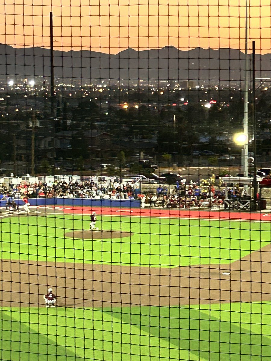 Beautiful evening for some <a href="/YsletaISD/">Ysleta ISD</a> Baseball at the Bel Air Sports Complex!  Facilities are 2nd to none at
#The District!  <a href="/YISDCFO/">Lynly</a> <a href="/DeXavierluke/">Xavier De La Torre</a> <a href="/YsletaHS/">Ysleta HS</a> <a href="/BelAirHigh/">Bel Air HS</a>